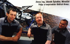 Zleva: ing. Zdeněk Špindler, Miroslav Felgr a konstruktér Oldřci Kreuz.